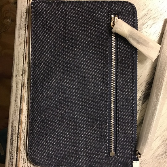 Brand New Kate Spade Wristlet - Picture 2 of 2